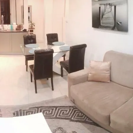 L'espadon Apartment *